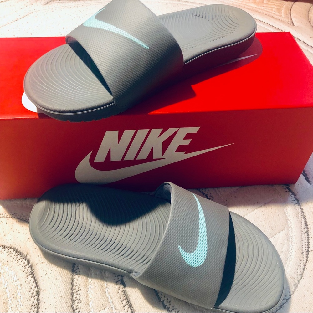 Women’s Nike Kawa Slides Cool Gray